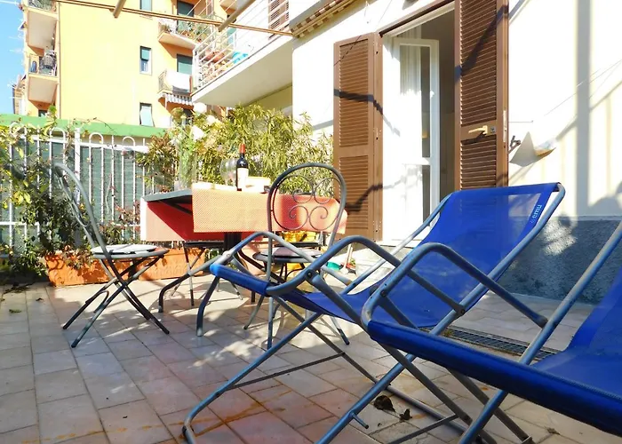 Bilocale Con Terrazza, *