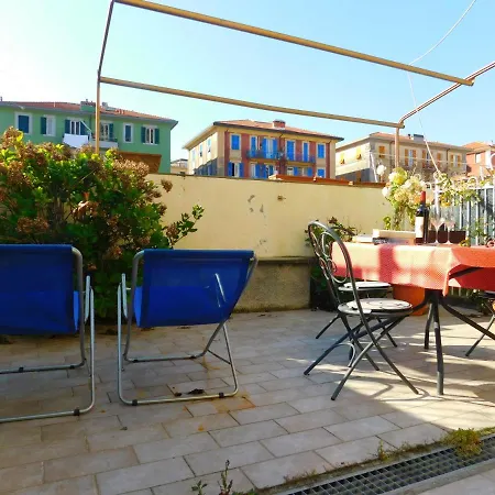 Bilocale Con Terrazza, *